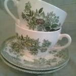 Set 2 Vintage Gorgeous Teac..